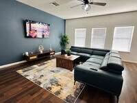 Building Photo - 3701 Sandy Brook Dr