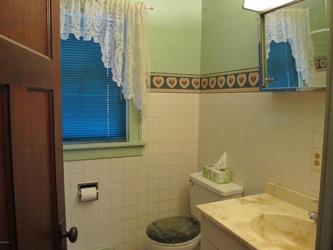 Building Photo - 99 4th St