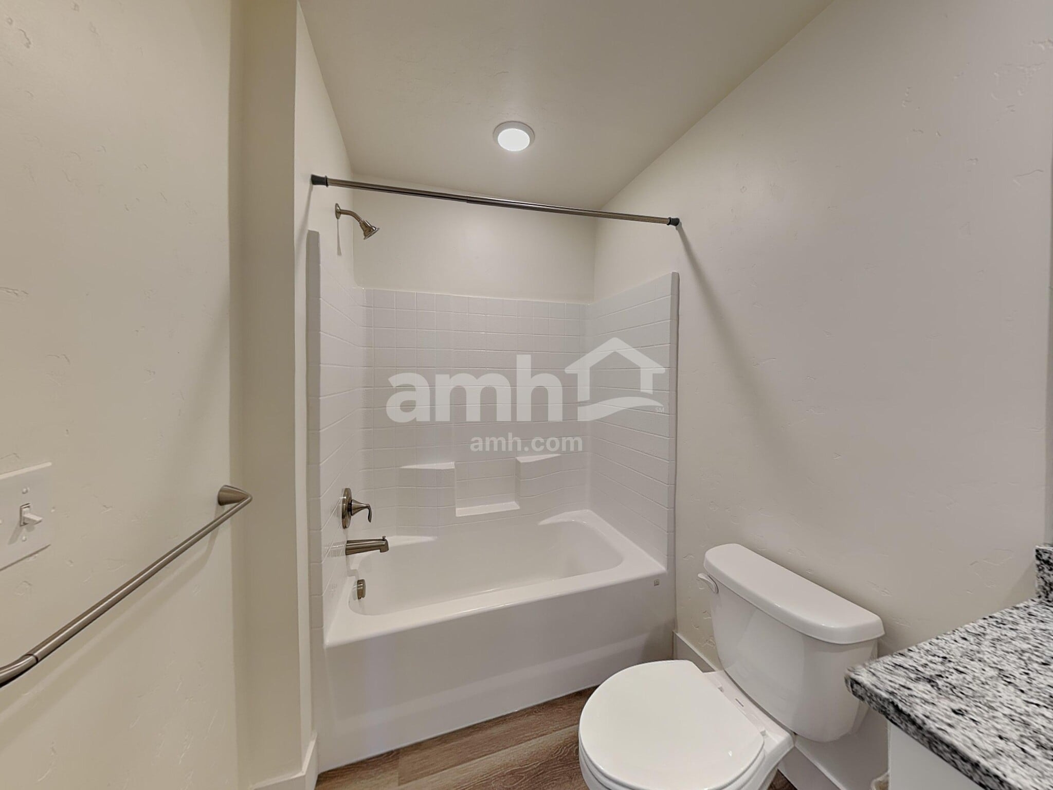 Building Photo - 3492 S Bartlett Ave