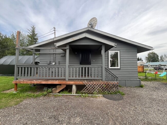 Primary Photo - Renovated 4 bedroom home for rent