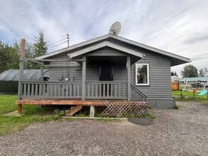 Building Photo - Renovated 4 bedroom home for rent