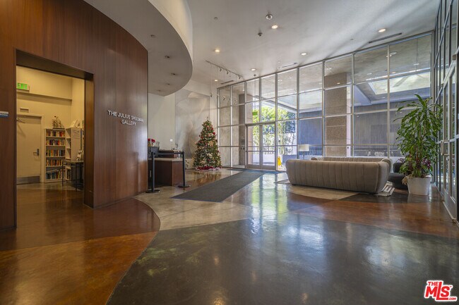 Building Photo - 801 S Grand Ave