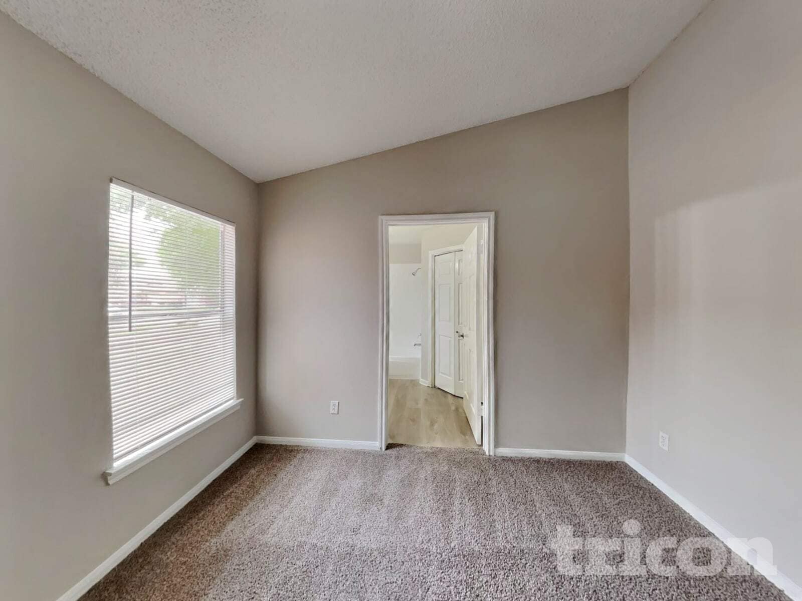 Building Photo - 3115 Kelling St