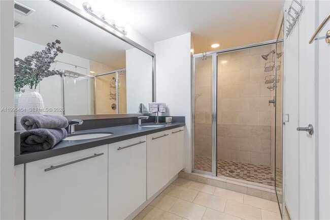 Building Photo - 90 SW 3rd St