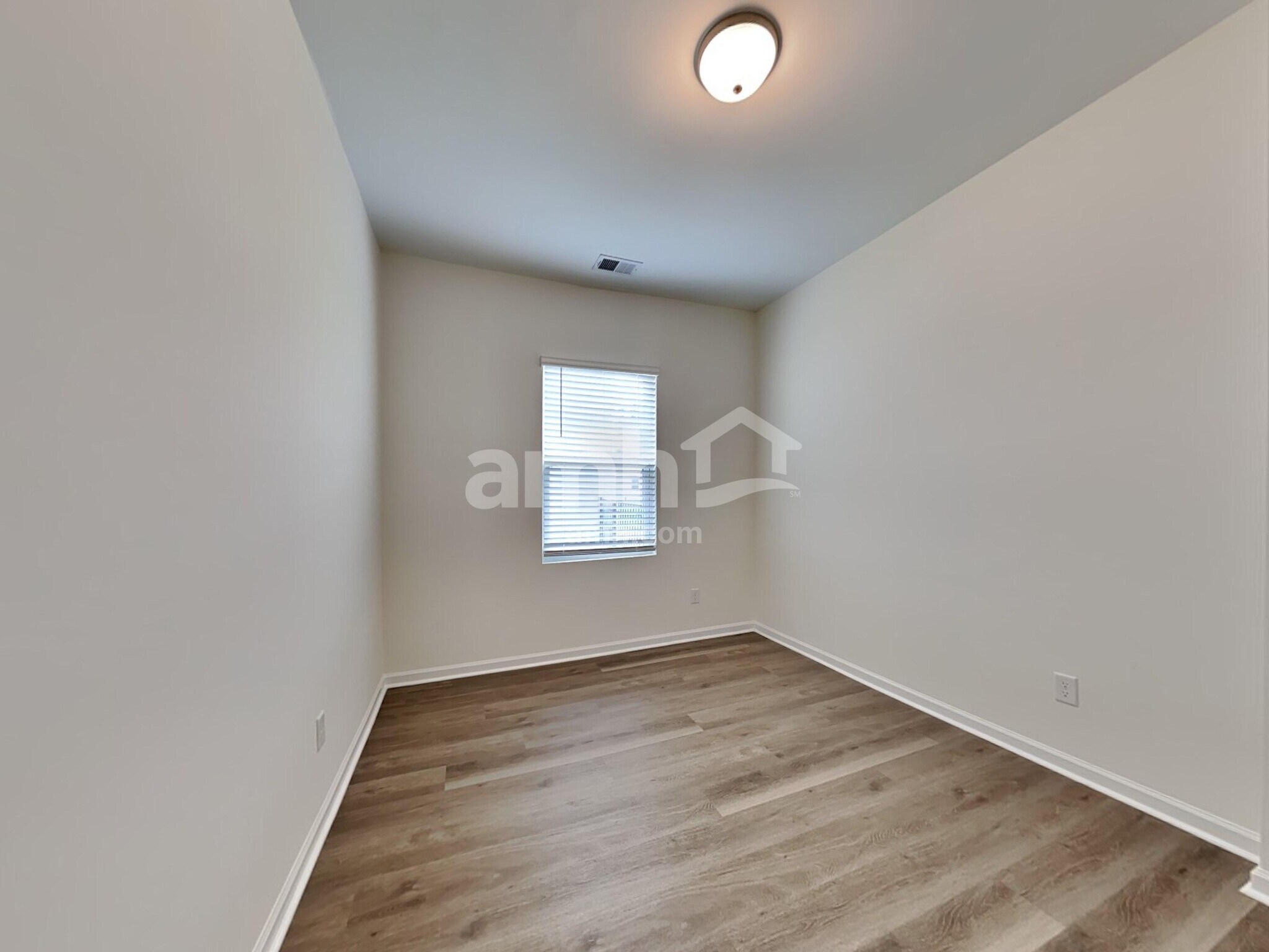 Building Photo - 219 Orion Way