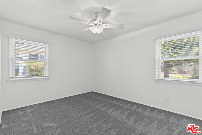 Building Photo - 6238 La Tijera Blvd