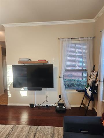 Building Photo - 5328 Locust Dr