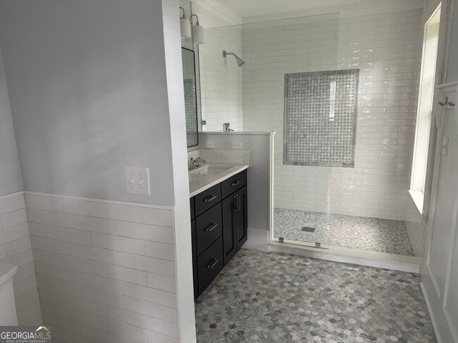 Building Photo - 797 St Charles Ave NE