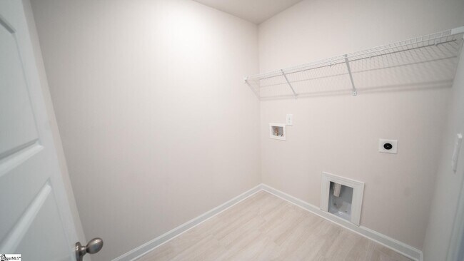 Building Photo - 1029 Killian St