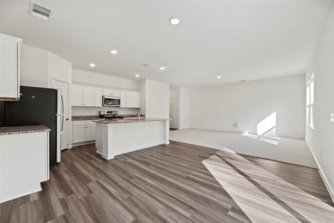 Building Photo - 18829 Lucas Michael Wy