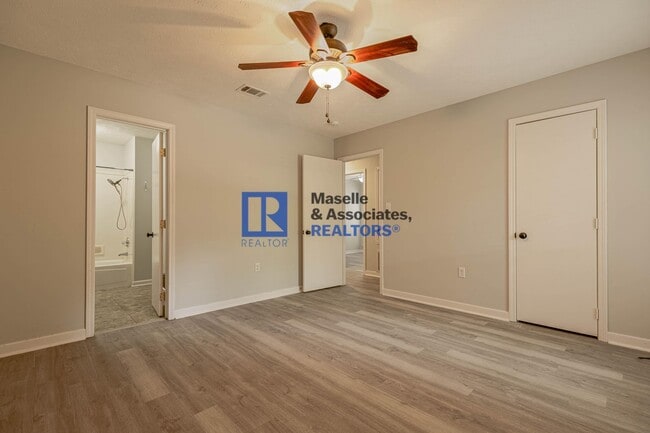 Building Photo - 3 Bed/2 Bath Home in Brandon