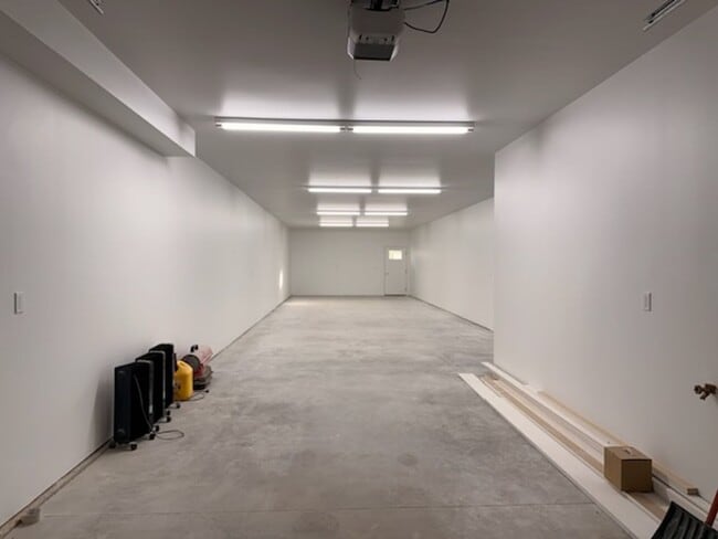 Building Photo - Ask About Our Winter Special!