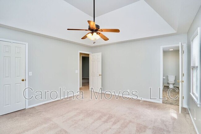 Building Photo - 212 Hardwood Rd