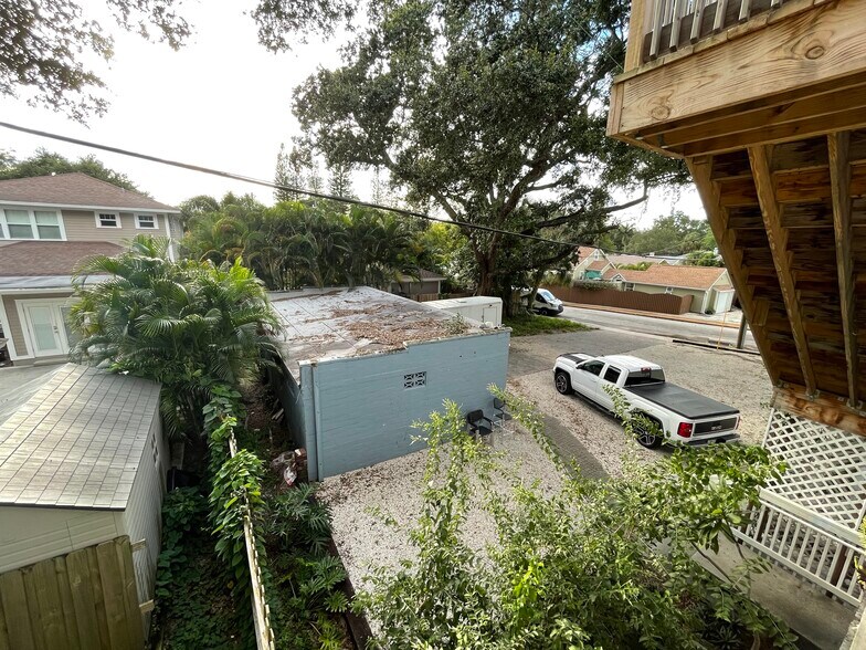 Building Photo - 1032 Granville Ct N
