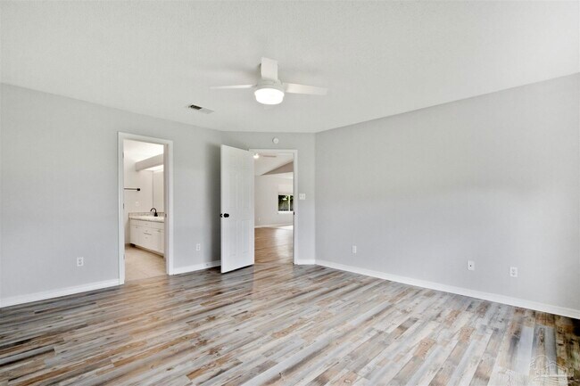 Building Photo - 9075 Caribbean Dr