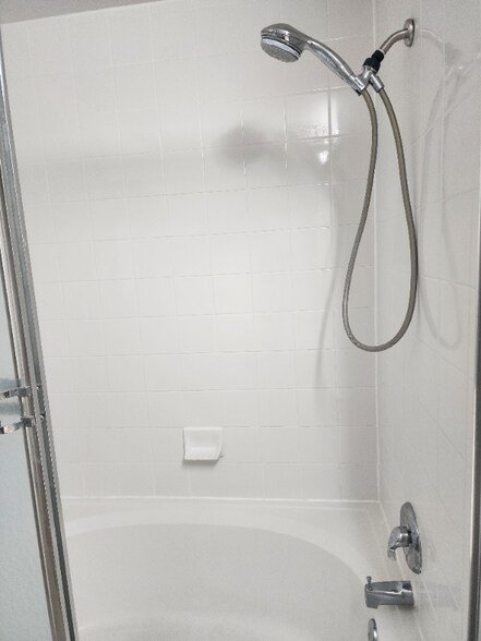 Building Photo - 2806 Veronia Dr