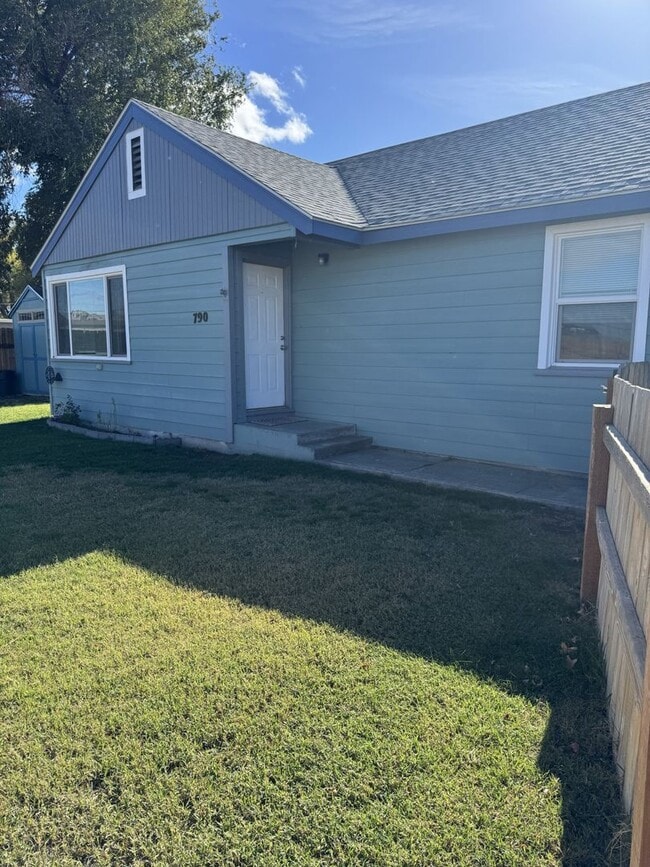 Building Photo - See the potential in this charming rental