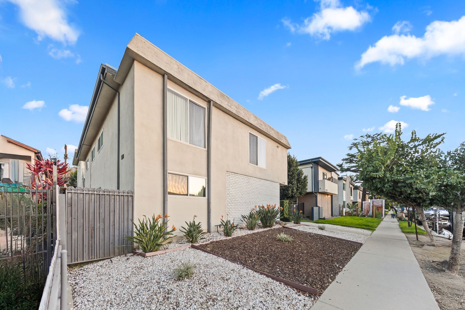 Building Photo - 5738 Woodman Ave