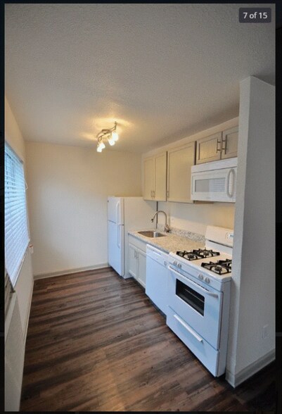 Building Photo - 4101 Douglas Ave