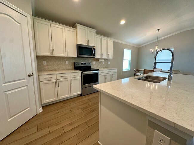 Building Photo - 8056 Island Fox Rd