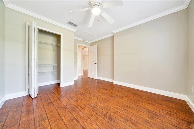 Building Photo - Spacious 3-Bed, 2-Bath Home for Rent in SW...
