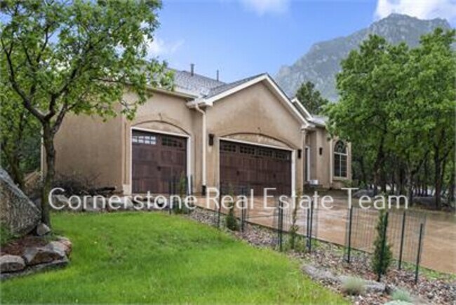 Building Photo - 355 Paisley Dr