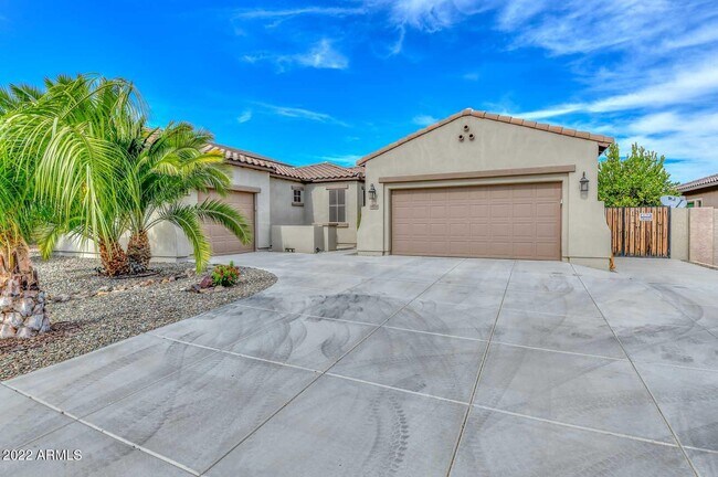 Building Photo - 19210 W Denton St