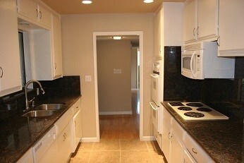 Building Photo - 2109 Westminster Dr