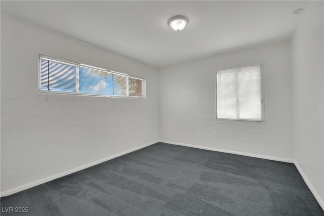 Building Photo - 2016 Linden Ave