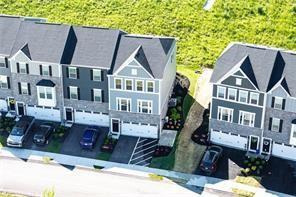 Building Photo - 231 Yellowwood Ct