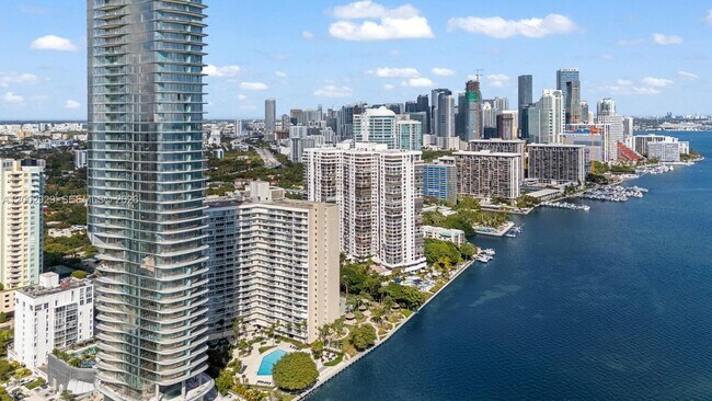 Building Photo - 2451 Brickell Ave