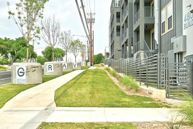 Building Photo - 4801 Springdale Rd
