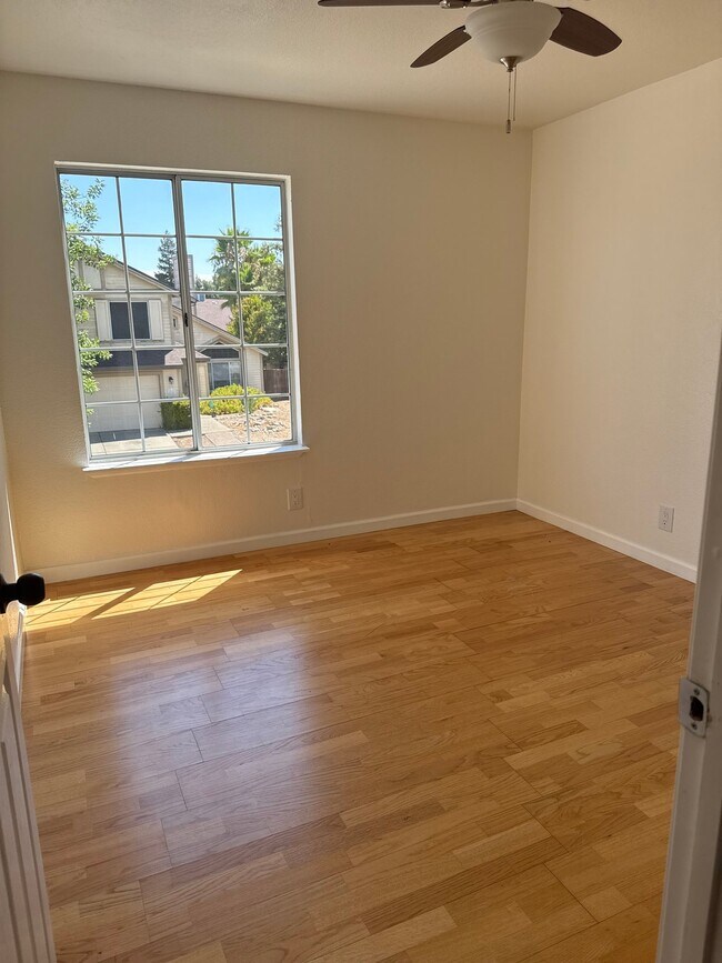 Building Photo - 8247 Derbyshire Cir