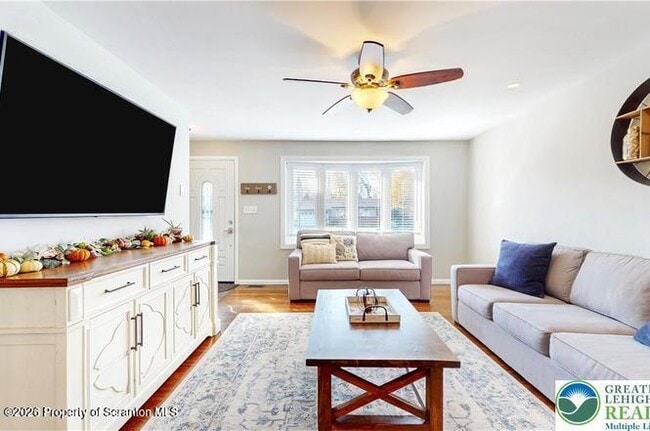 Building Photo - 2809 Green Acres Dr