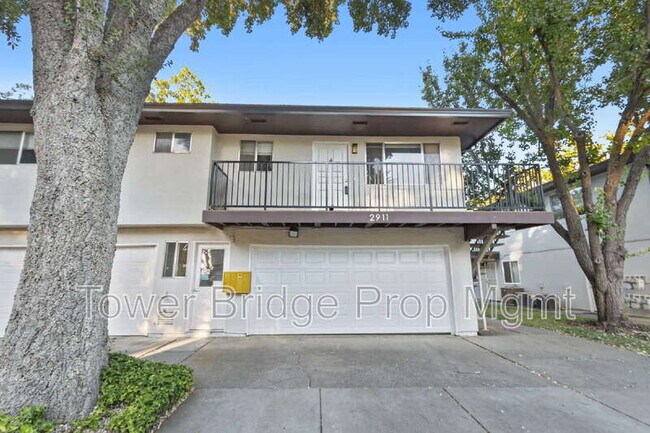 Building Photo - 2911 Austin St