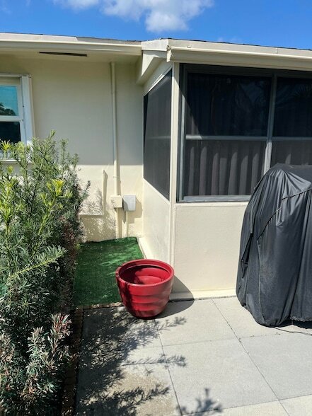 Building Photo - 2551 Emory Dr W