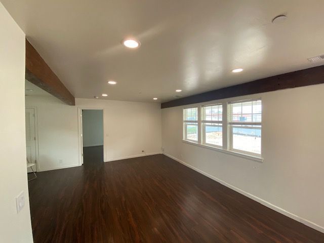 Building Photo - 791 Bowles Street