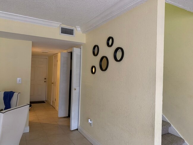 Building Photo - 8650 SW 109th Ave