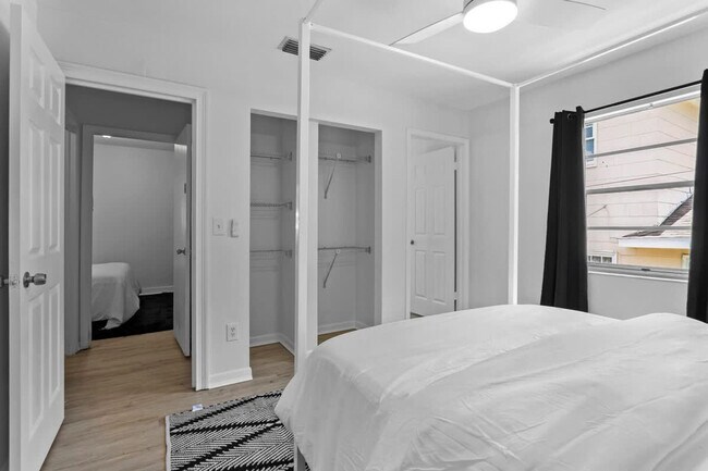 Building Photo - 2401 Gordon St