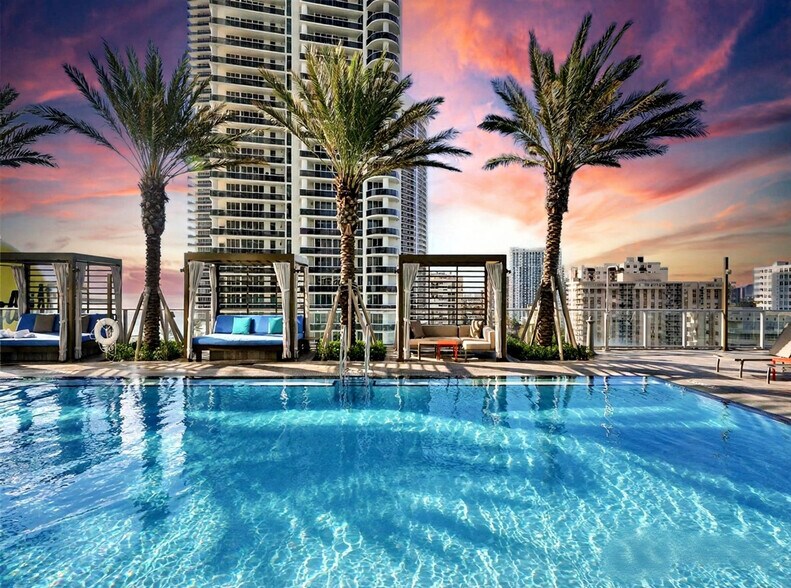 Building Photo - 4111 S Ocean Dr