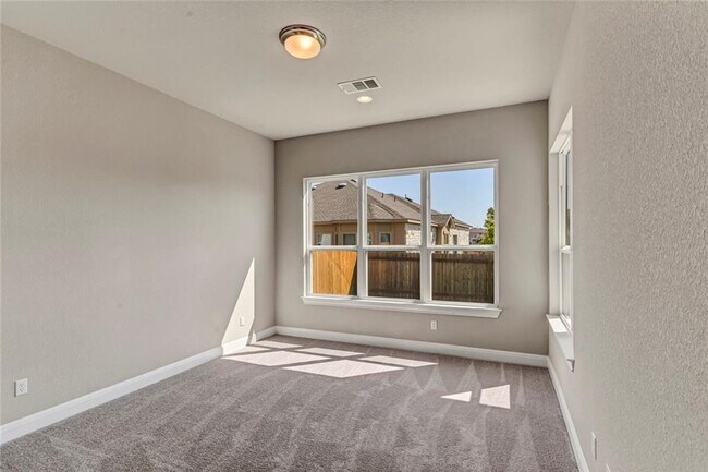Building Photo - 3901 Tavarez St