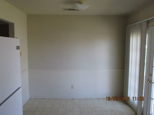 Building Photo - 208 Sorrell Dr