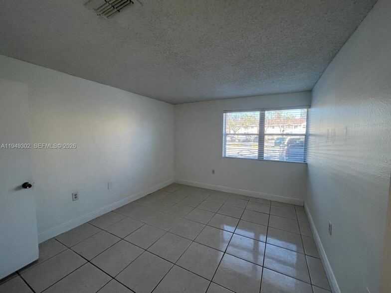 Building Photo - 8028 SW 21st Ct