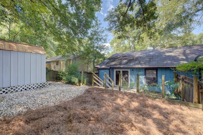 Building Photo - 1825 Meriadoc Rd