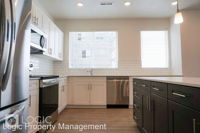 Building Photo - 3 br, 2.5 bath House - 5488 W Ace Court