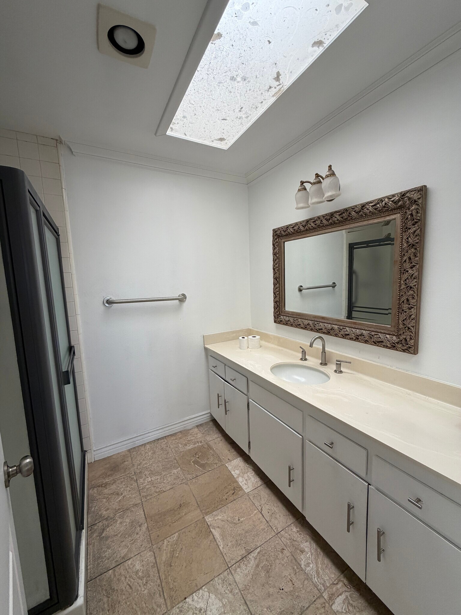 Master Bath - 27111 Capote de Paseo