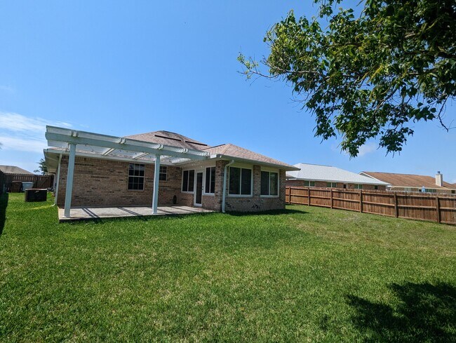 Building Photo - 9768 Parker Lake Cir