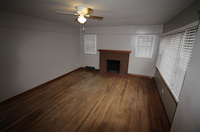 Building Photo - 336 Murrell St