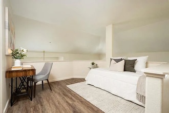 Building Photo - 565 Shoal Cir