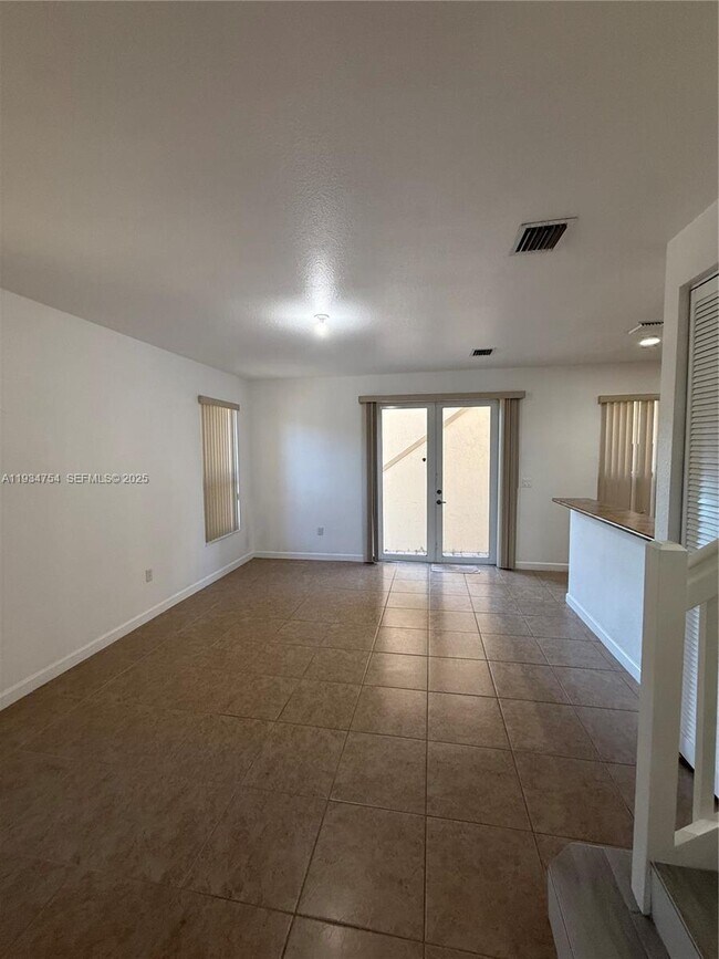 Building Photo - 9248 SW 170th Pl